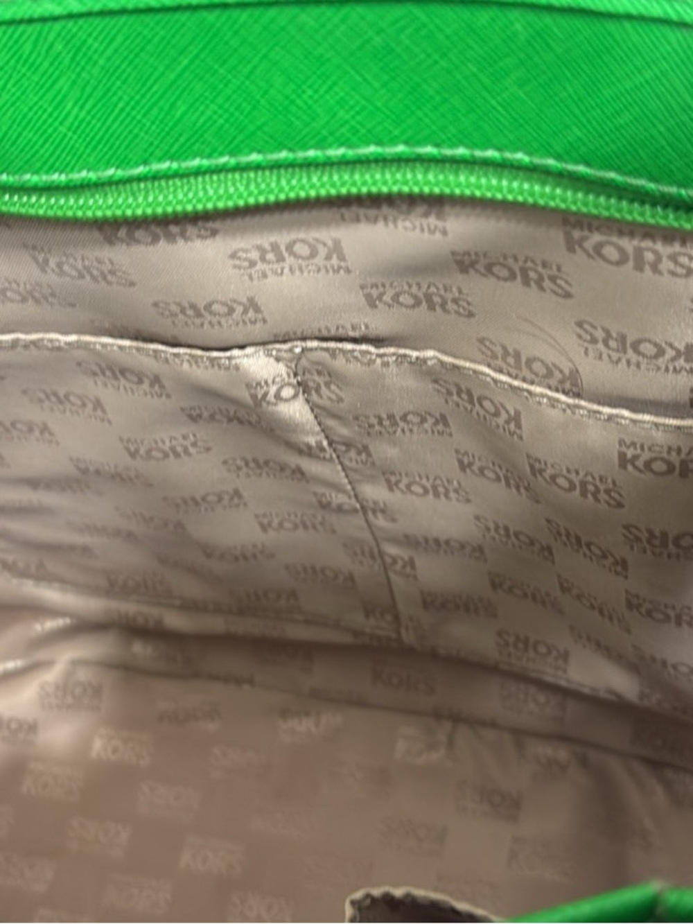 Michael Kors Saffiano Leather Large Green Tote - Picture 5 of 8